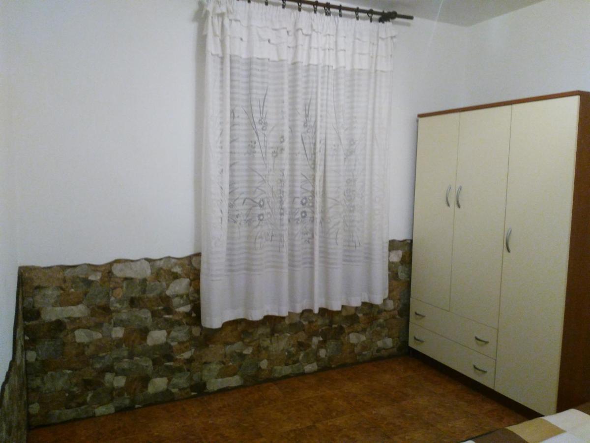 Villa Helena Pula Luaran gambar